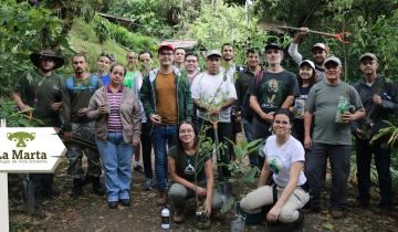 Reforestación en el Refugio de Vida Silvestre La Marta. 